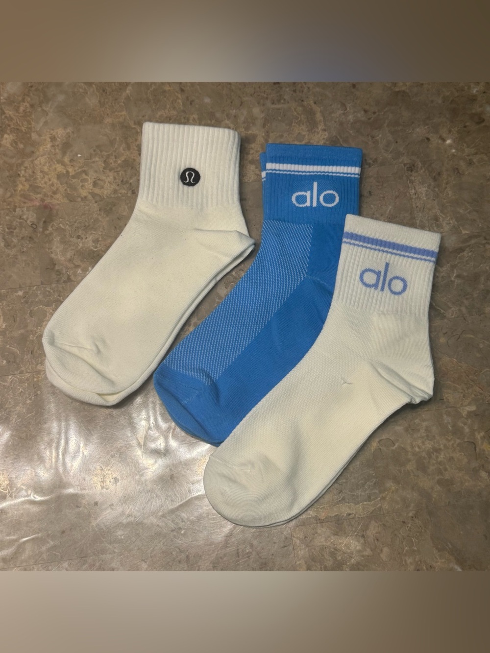 New Women’s Lululemon Athletica Socks And Alo socks
Fits sizes 6-11